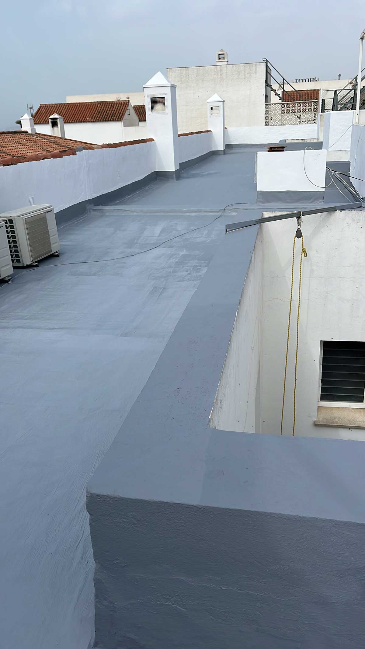 Reparacion-cubierta-edificio-Barbate